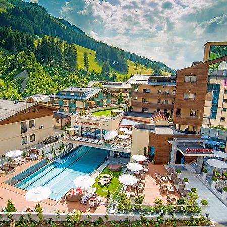 Alpinresort Valsaa - Sport & Spa Saalbach-Hinterglemm Exterior foto